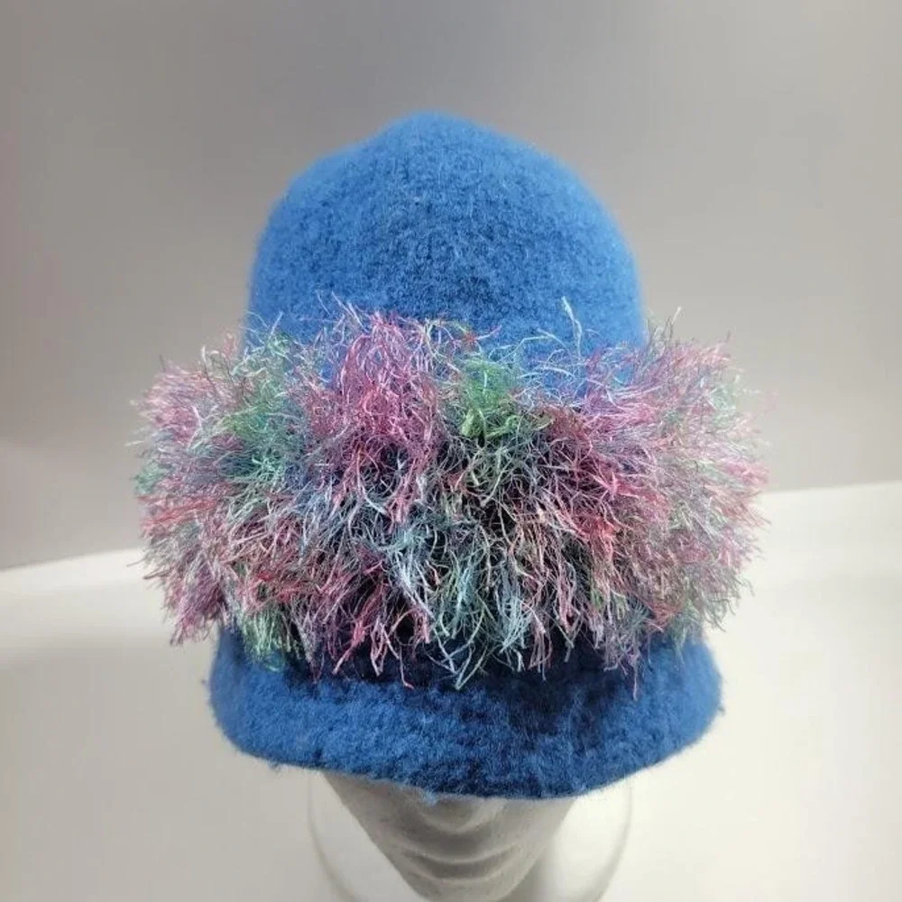 Fur Trim Hat Cloche Fitted One Size Blue Multicolor Felt Womens Winter Cozy